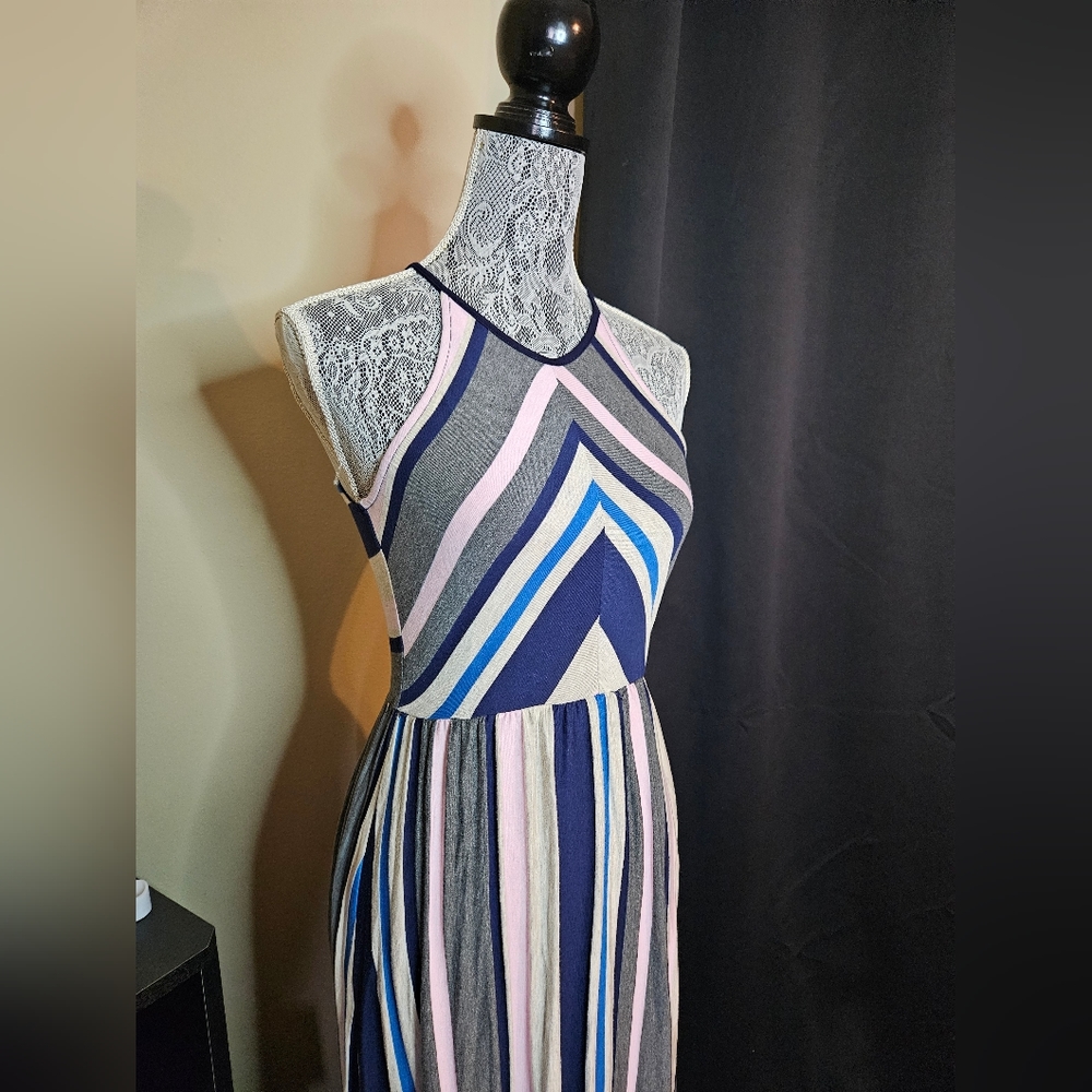 Maxi Dress - Picture 4 of 5